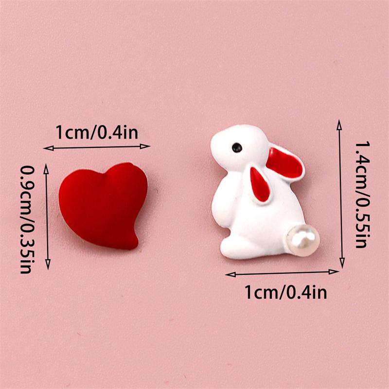 Zabawne, słodkie kolczyki z białego królika, asymetryczne, małe, słodkie kolczyki