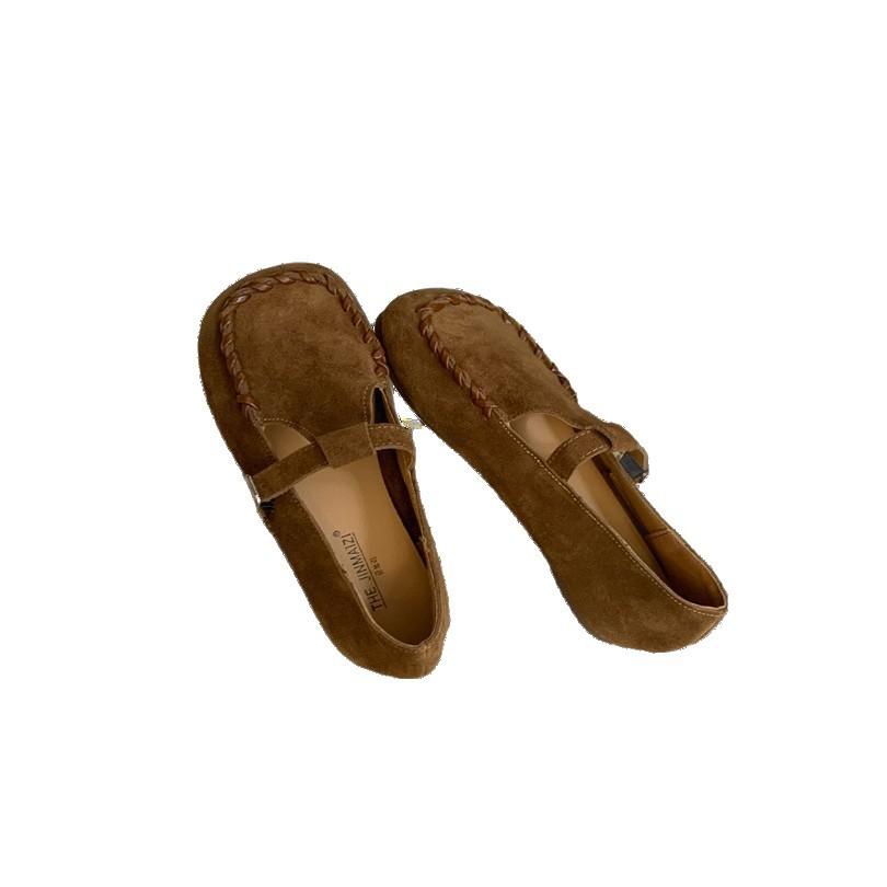 2025 autumn retro square head shallow mouth flat bottom old money style single shoes women's design sense French evening wind Mary Jane shoes