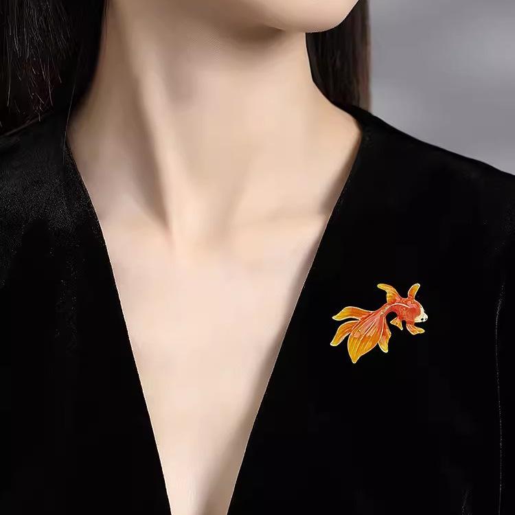 Elegant Enamel Koi Brooch - High-End Goldfish Pin for Women