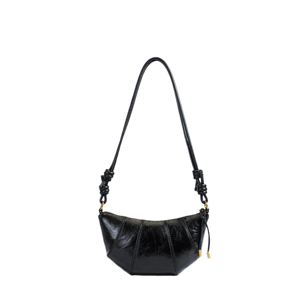 Foreign Trade Niche Super Fire Dumpling Bag Women's 2025 New Autumn and Winter Popular Fashion Shoulder Messenger Bag Versatile Croissant Bag