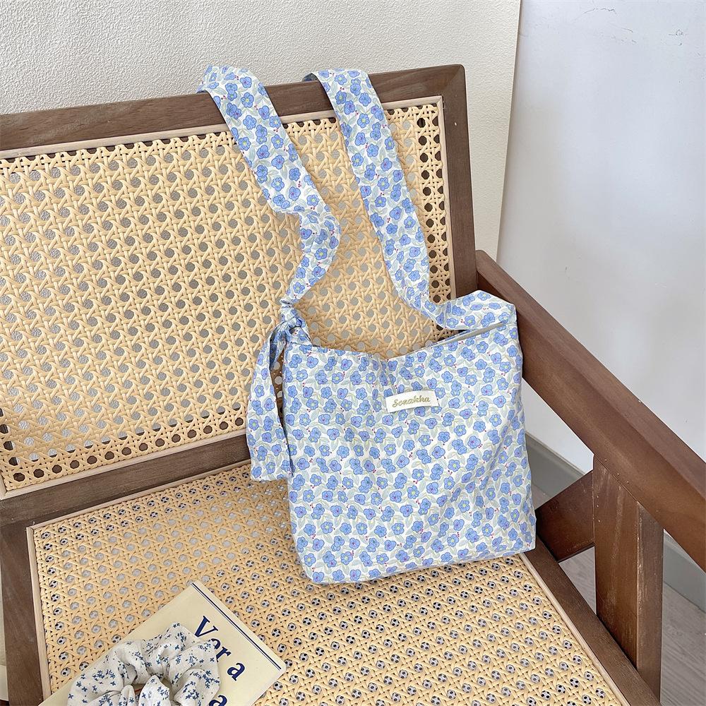 Broken Flower Canvas Bag, Shoulder Messenger Bag, Commuter Bucket Bag, Ethnic Style Pattern Armpit Bag.