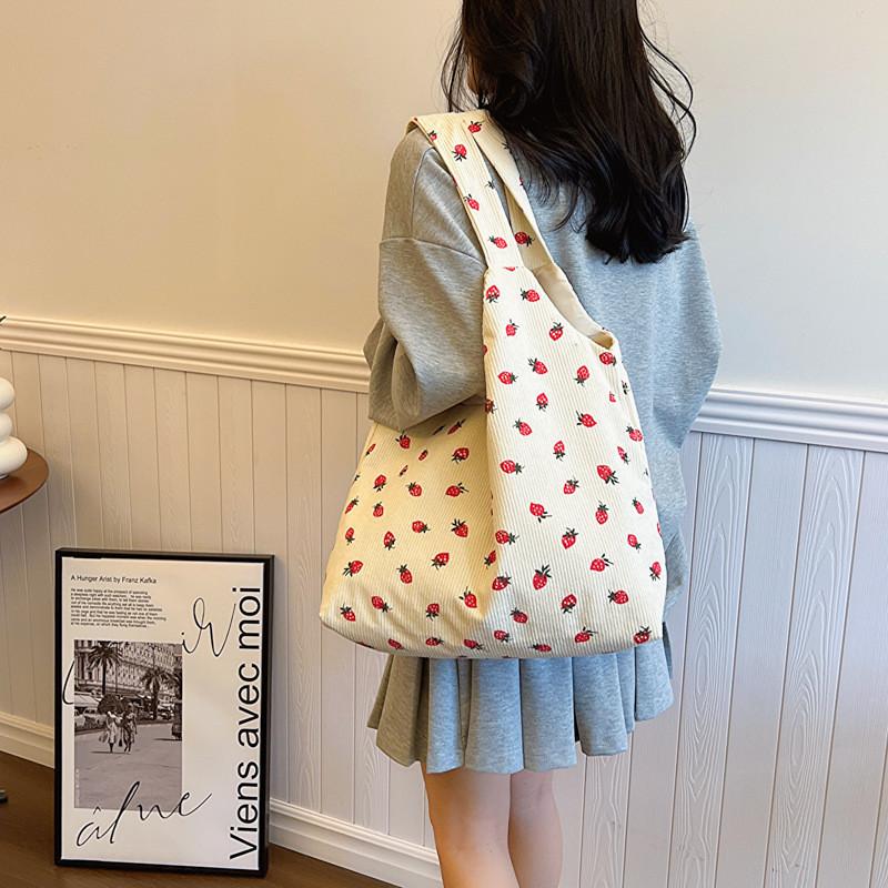 Trendy 2024 Canvas Strawberry Tote Bag Fashionable Soft Shoulder Bag For Women