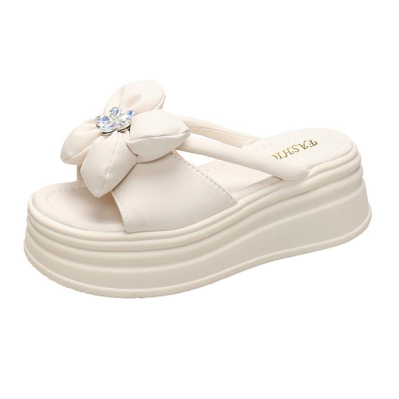 Thick-bottomed Soft-bottomed Cool Slippers Female Outer Wear Fairy Wind 2025 New Summer Internet Celebrity Fashion Versatile Muffin Slippers