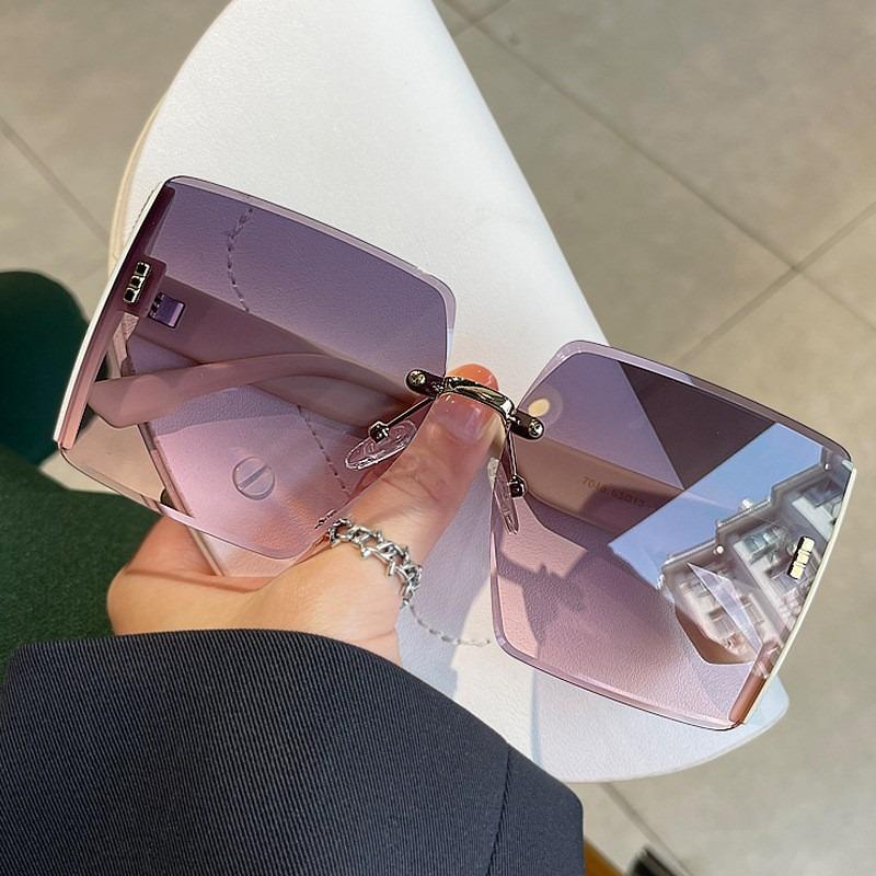 Exquisite Fashion Items Women's Yellow New Square Sunglasses Fashion Oversized Punk Eyeglasses Men Trendy Colors Shades Driving Eyewear Uv400 Cm