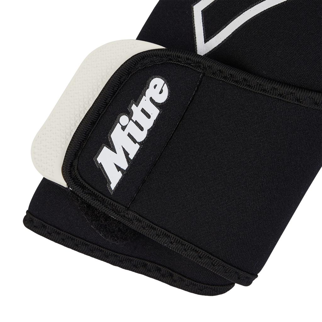 Mitre Unisex Adult Impel 24 Goalkeeper Gloves