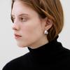 Poery Wavy Earring