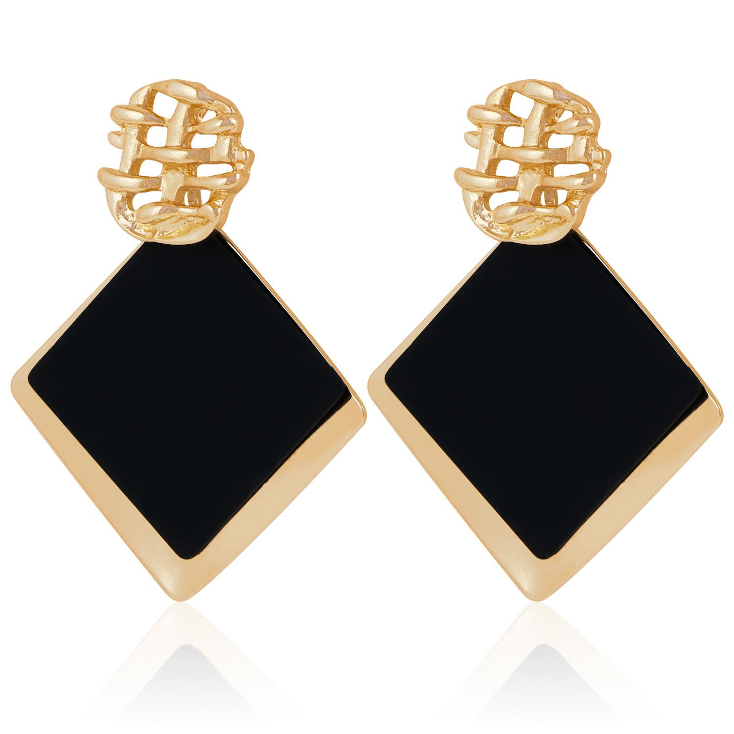 Black square large stud earrings design sense retro metal feeling earrings geometric sequin earrings золотой
