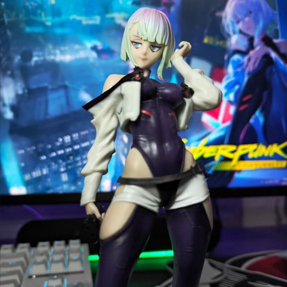 23cm Anime Cyberpunk Lucy coole Figur Fußmodell Spielzeug Geschenk Sammlung Rebecca Figur Action Kuchen Dekoration Geburtstagsgeschenk