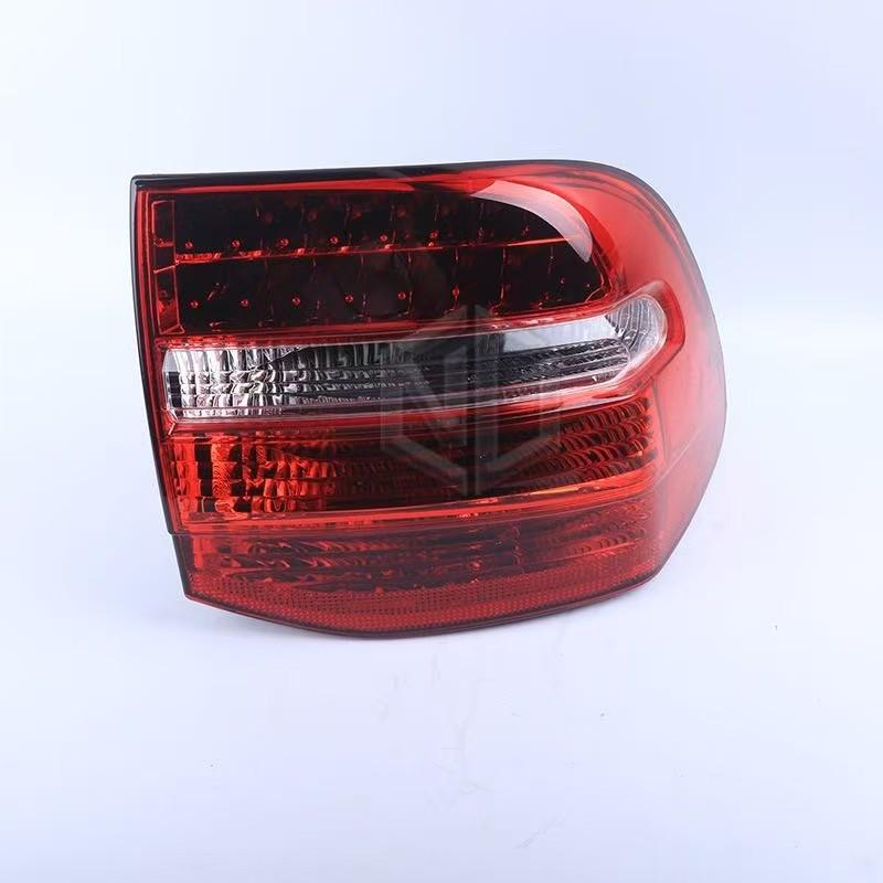 Compatible Tail/Brake Light for 2008-2010 Porsche Cayenne (Part Numbers: 95563148802, 95563148702)