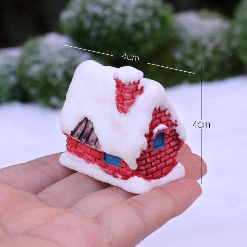Handmade Mini Sleigh with Santa Claus Christmas Ornaments for Cake and Micro Landscape Decor