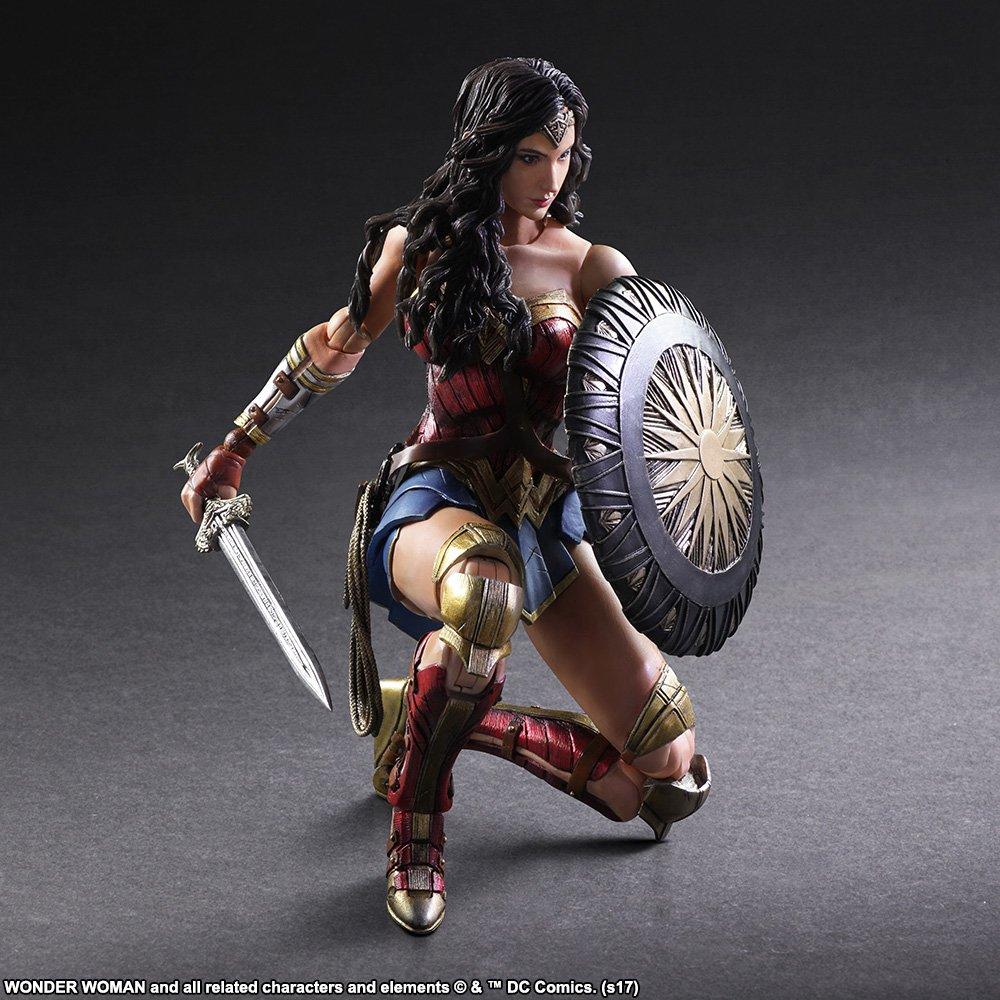 WONDER WOMAN PLAY ARTS Kai Wonder Woman PVC painted action figure