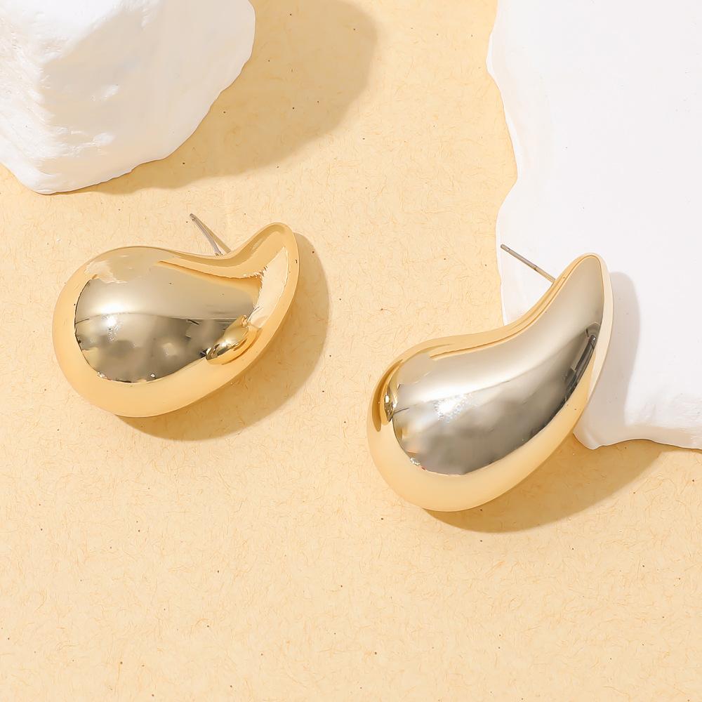 European and American Jewelry New High-end Gold Fashion Personality Exaggerated Stud Earrings Creative Circle Earrings Set