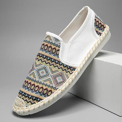Moda Estilo Étnico Sapatos Masculinos Flats Tênis Conforto Slip-on Sapatos de Lona Masculinos Mocassins Casuais Respiráveis Homens Verão Alpercatas