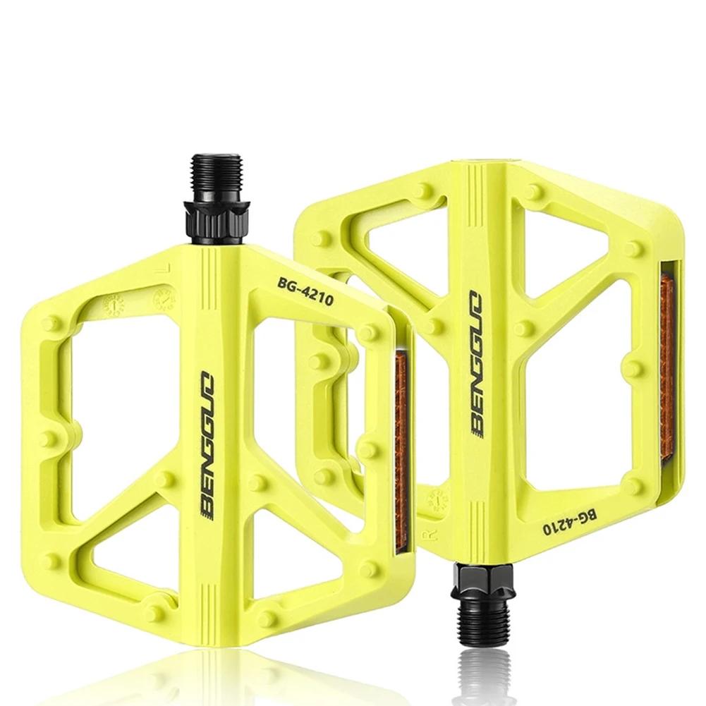 Double DU Bearing Nylon Bicycle Pedals with Reflector Ultralight Bike Pedals Waterproof Cycling Safety Pedals Bike Accessories