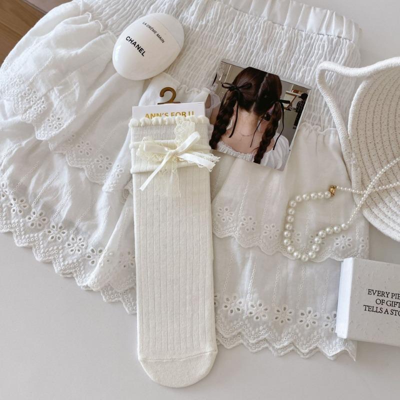 Female Spring and Autumn New Wave Dot Bow Sweet Lace Ballet Wind Drum Pile Socks