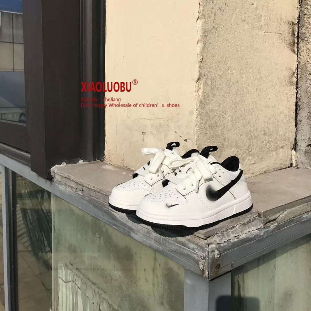 Zapatillas Deportivas Blancas para Niños Primavera 2026: Zapatillas Modernas, Casuales y Versátiles para Niños, Niñas y a Juego Padre-Hijo.