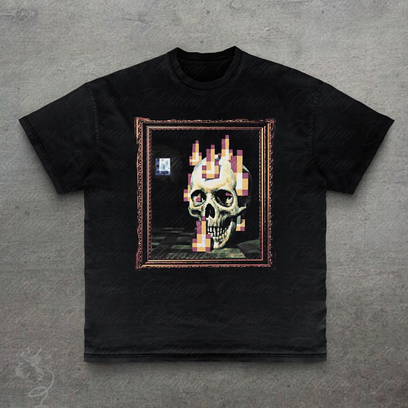 Pixelated Skull Painting T-Shirt, Medieval Glitch Art Graphic Tee for Men Women, 90s Vintage Style Graphic Tee, Halloween Goth Alt Girl Tee 2XL