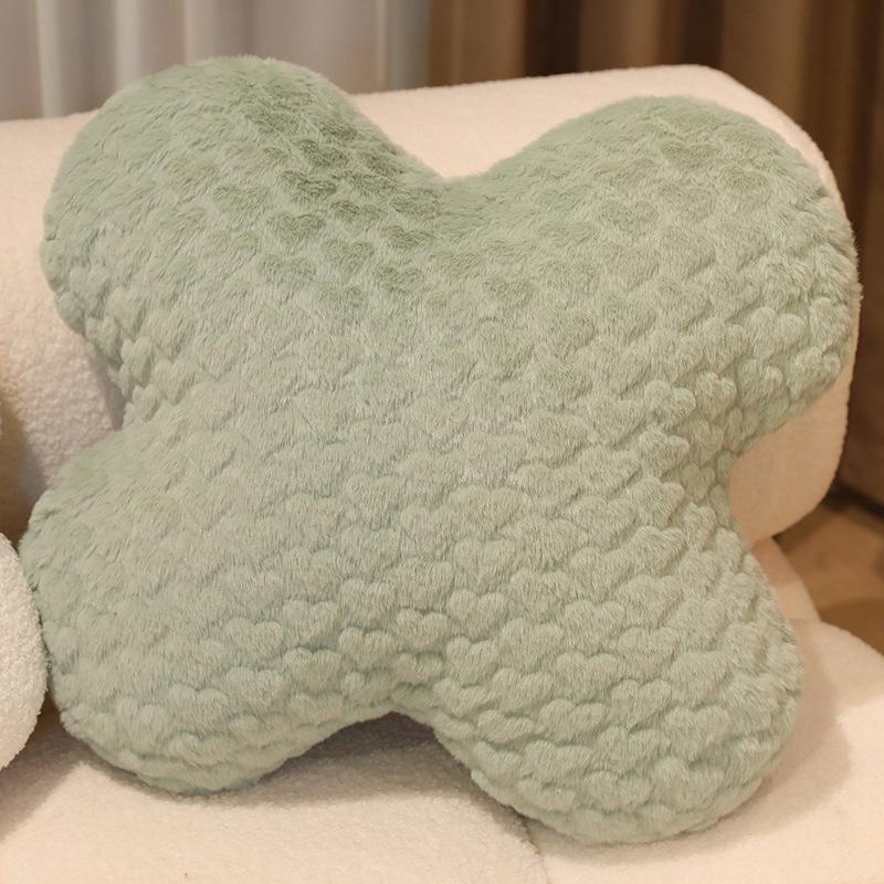 

Small fresh pink love pillow lover four-leaf clover pillow plush toy sofa pillow girl birthday gift 45*45*18