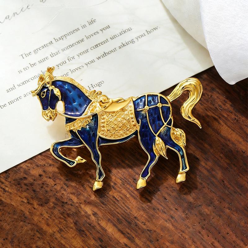 Versatile Year of the Horse Zodiac Enamel Brooch: Fashionable Animal Pin for Suit or Coat