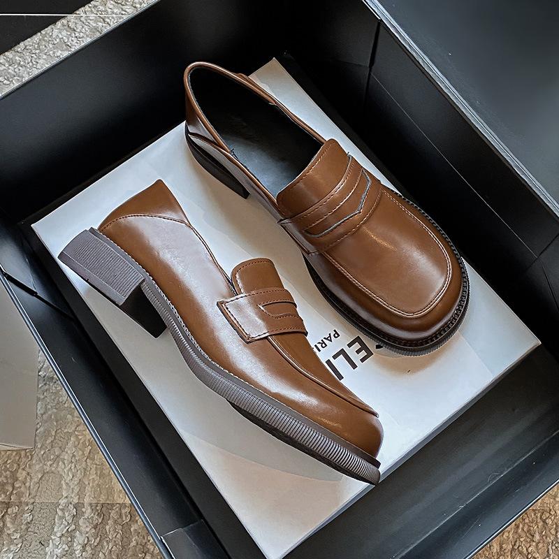 

мода Большие размеры 43 44 Повседневные туфли-лоферы для женщин в британском стиле для студентов колледжей, для девушек, повседневные туфли без застежек на плоской подошве, женская обувь 43 коричневый