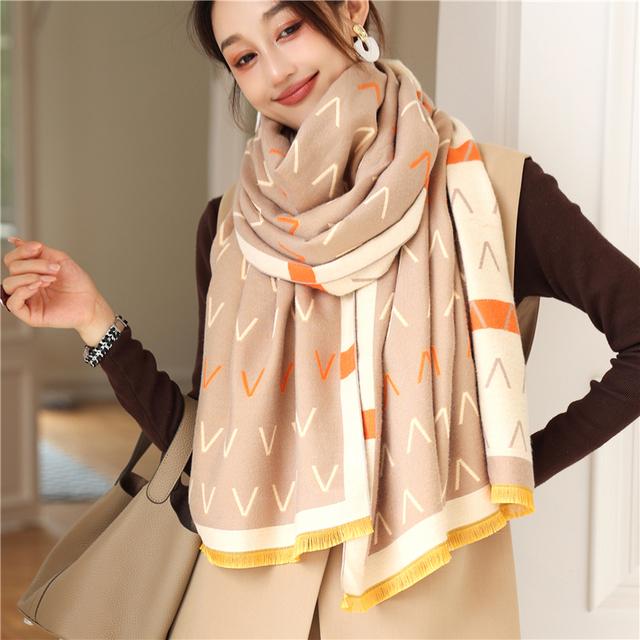 Luxusní kašmírový šátek Zimní Dámské Šály Pašmína Teplá Deka Zábaly Dámská šátek Foulard Bandana Značka Silný potisk šátky