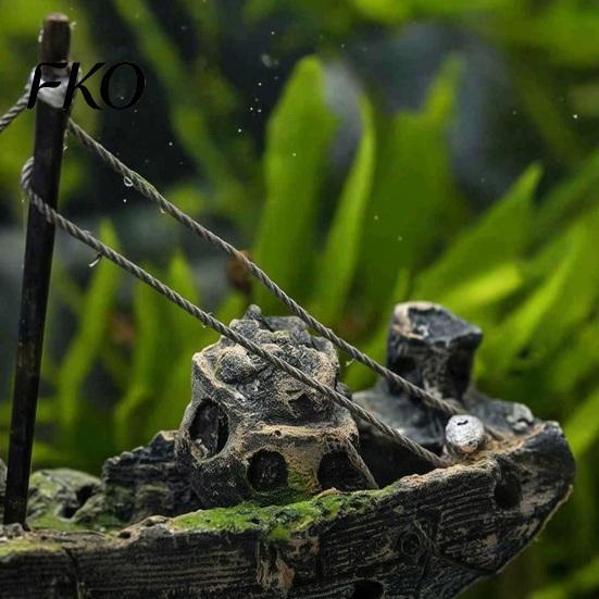 Durable Aquarium Sculpture Ornament, Solid Resin Sunken Ship Decoration with Hollow Holes, Fish Tank Accessory Landscaping Decor for