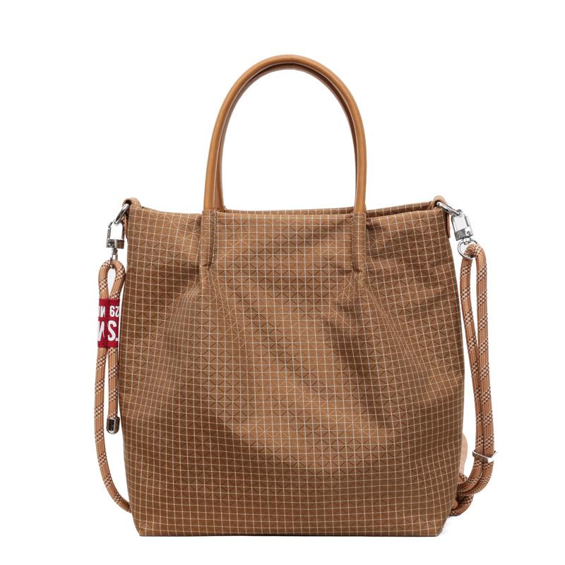 

2025 new plaid niche tote bag women s shoulder bag commuter messenger bag fashionable and simple leisure bag хаки