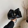 Premium sense niche bag women's summer 2025 new fashion chain messenger bag versatile pleated bucket bag