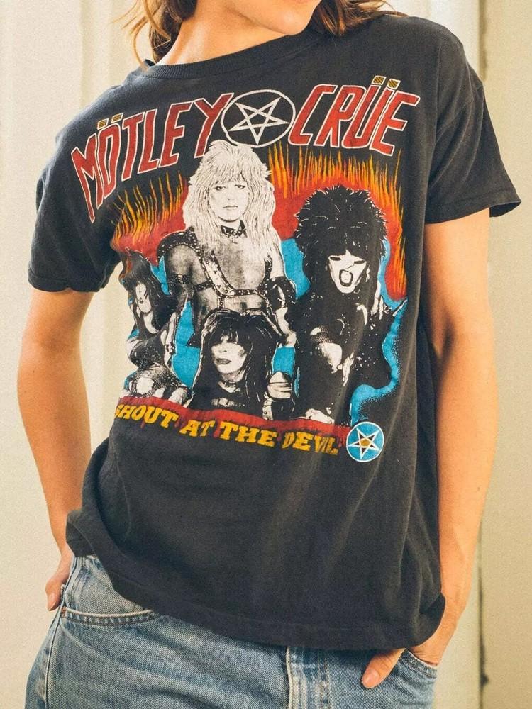 Motley Crue Shout at the Devil Cotton Black Unisex Tshirt Reprint S5XL Unisex T-Shirt M