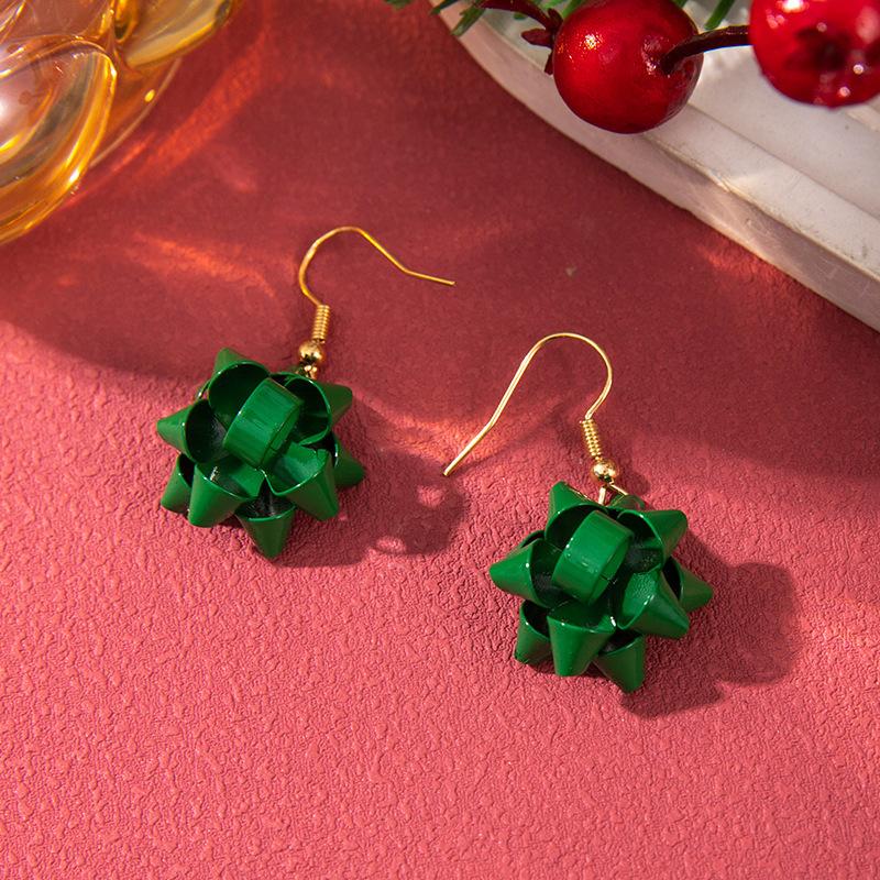Europäische und amerikanische Weihnachts-Steckohrringe 1 Paar Kombinationsset Schneeflocke Elch Weihnachtsbaum Legierung Atmosphäre Ohrringe Ohrringe Schmuck