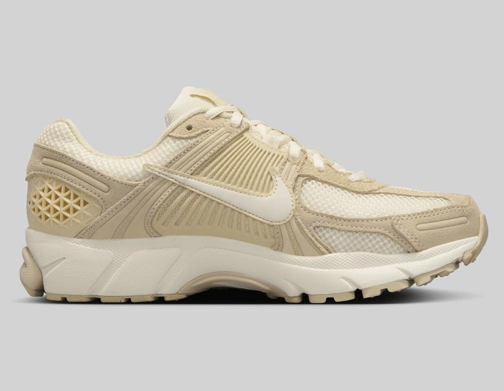 HQ0458-200 Nike Zoom Vomero 5 Beach Light Khaki Pale Ivory Sail (Women's)
