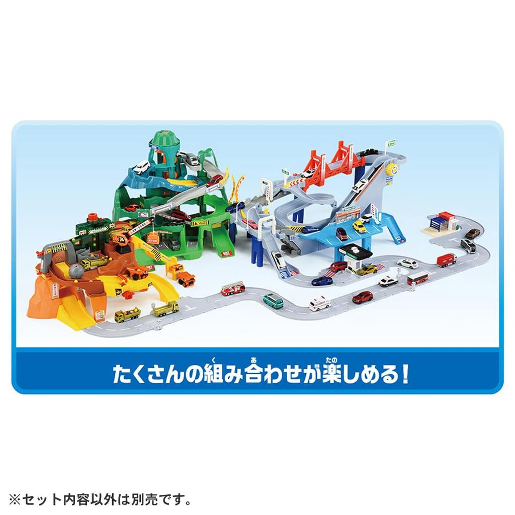 TAKARA TOMY Tomica Tomica World & Town Connecting Doro Set (Includes Tea-kun's House) Mini Car Toy Ages 3+