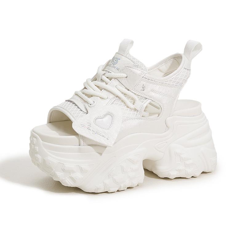 Platform Sandals Women's 2025 Summer New Dad Small Height-increasing Shoes Wear Versatile Sports Casual Beach Shoes