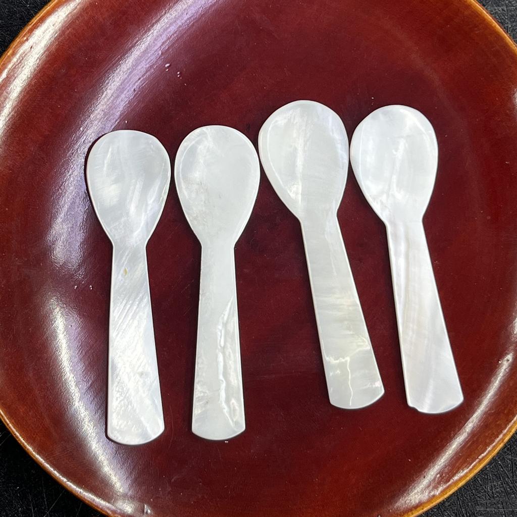 2Pcs, Handcrafted Spoon-shaped Jewelry, White Natural Shell Ornaments, DIY Jewelry Making Accessories, Home Decor Supplies