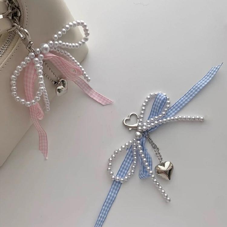 Fashion Bag Accessory Elegant Bag Ornament Heart Keychain for Any Occasion