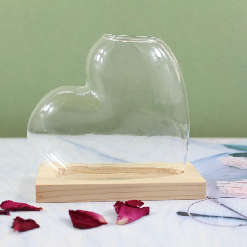Kreative mehrfarbige Herz-Glas-Hydroponik-Vase – Schreibtisch-Blumenornament für Wohnzimmerdekoration.