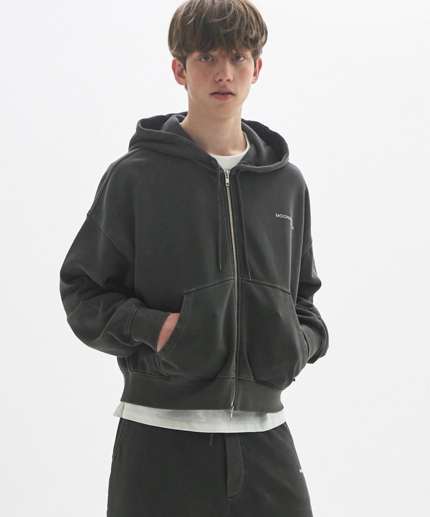 M.C Unisex, Felpa con cappuccio e zip tinta in pigmento con logo / Carbone