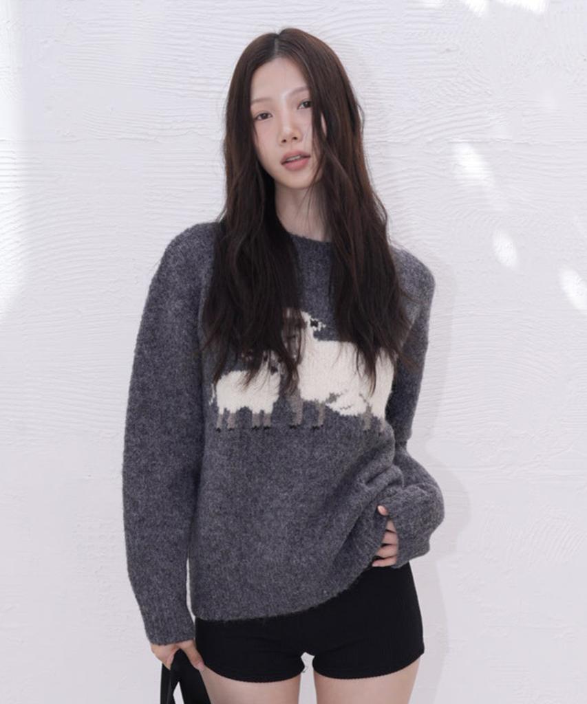 Atiseuteukeompeullegseu Cozy Sheep Wool Round Knit (Grey)