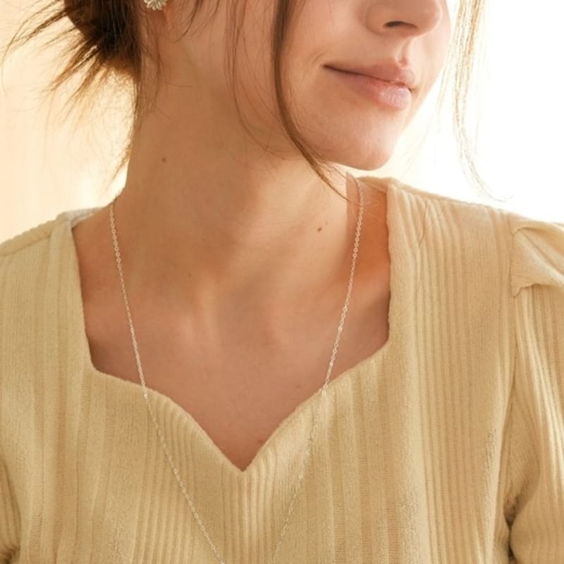 BELLOOGGI Daisy pearl necklace (L) Daisy freshwater pearl necklace