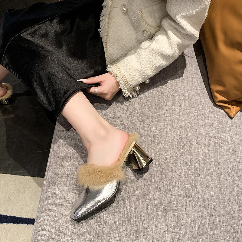 Fashion Women's New Winter Baotou Slippers Fashion Square Head Deep Mouth Anti-slip Wear Coarse Cotton Drag