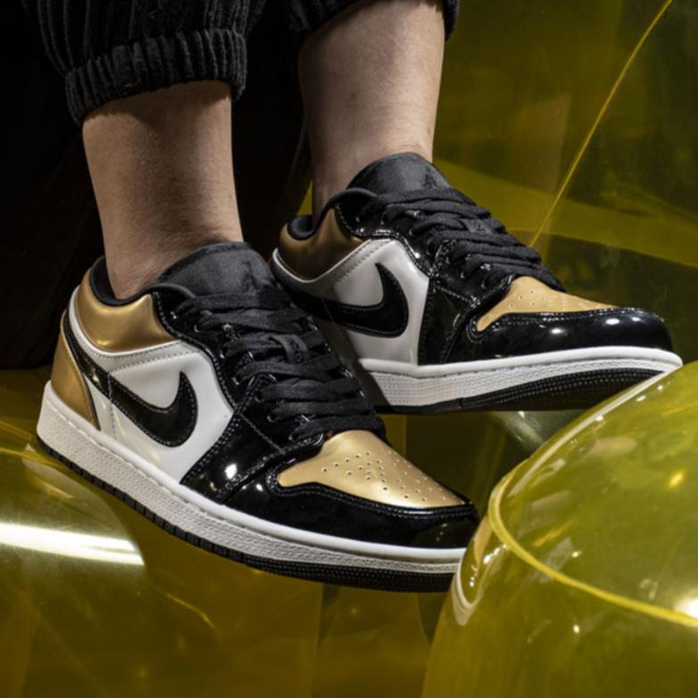New Jordan 1 Low Gold Toe GS CQ9487-700
