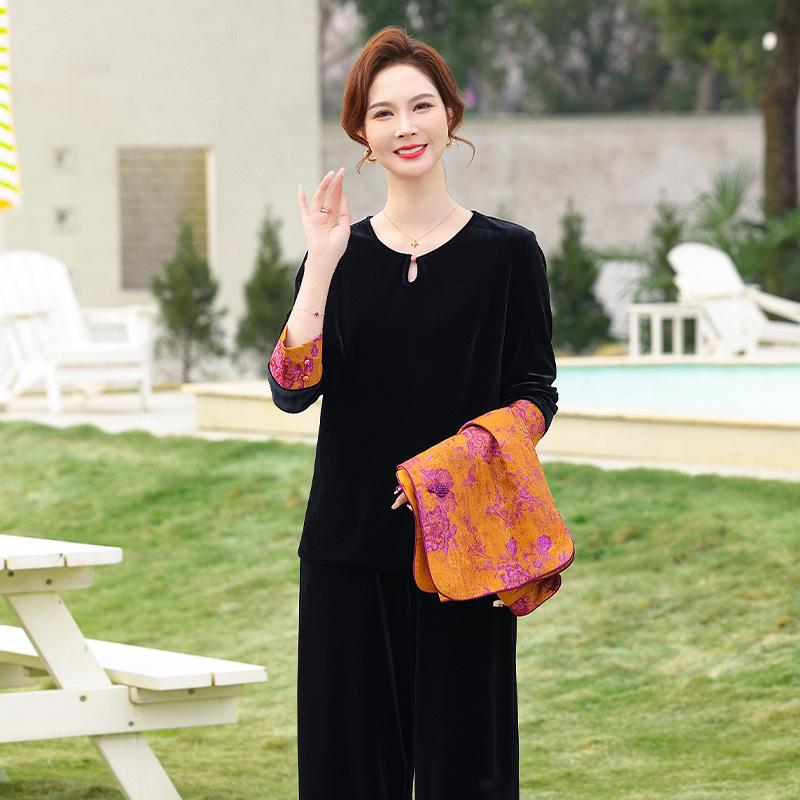 2026 Trendy Gold Velvet Vest & Suit Set for Middle-aged and Elderly Women