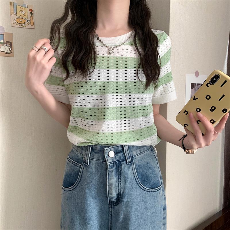 

Черно-белая полосатая трикотажная футболка с короткими рукавами, женская летняя новая свободная корейская версия, тонкий круглый вырез, студенческий топ One size