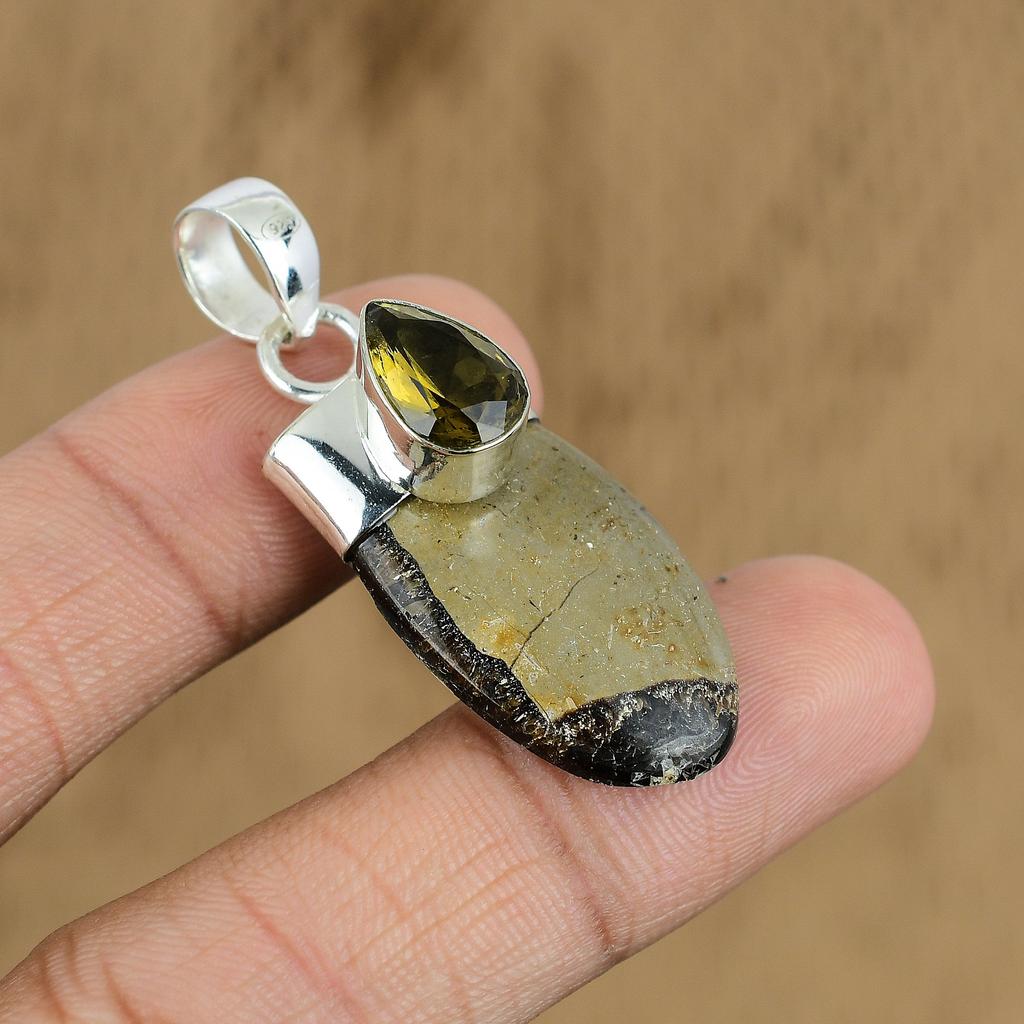 Naturalny septariowy wisiorek z kamienia szlachetnego Brązowy Srebro próby 925 Indyjska biżuteria