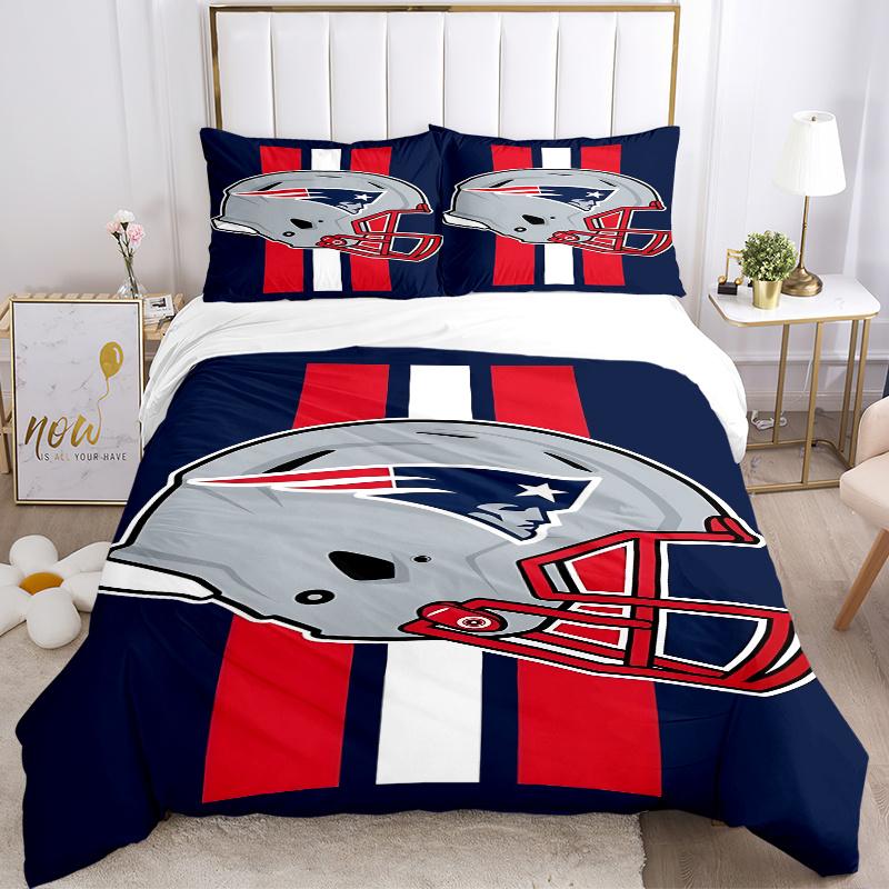 3pcs New England Patriots Football Helmet with Red White Stripes Home Bedding Set-Universal Three-Piece Suit for Bedroom, Guest Room, Living