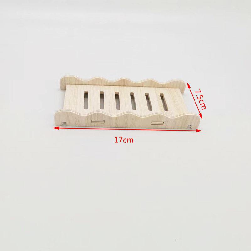 

«Многокомнатный деревянный домик для хомяков с мостиком и лестницей»