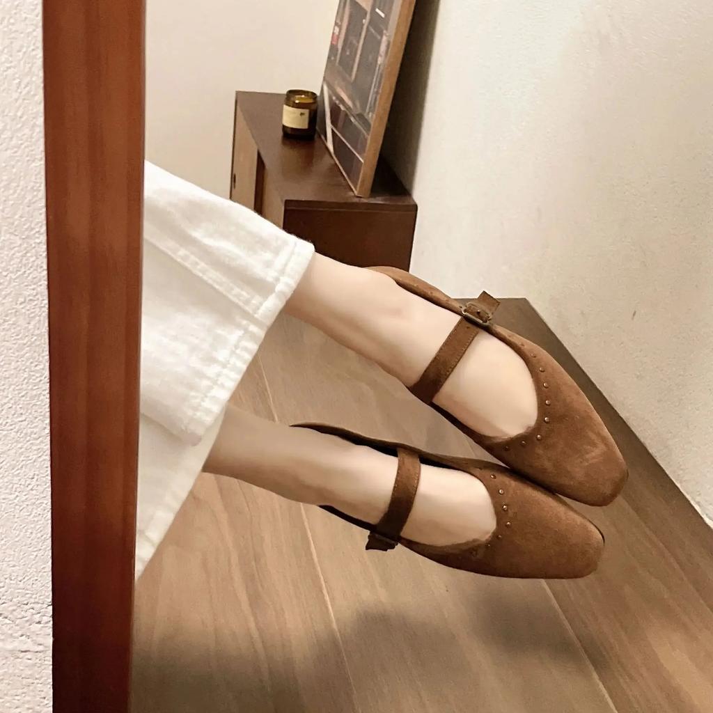 Vintage Mary Jane 2025 New Style French Elegant Cropped Studded Round Toe Shallow Sole Evening Shoes Soft Sole Day Shoes