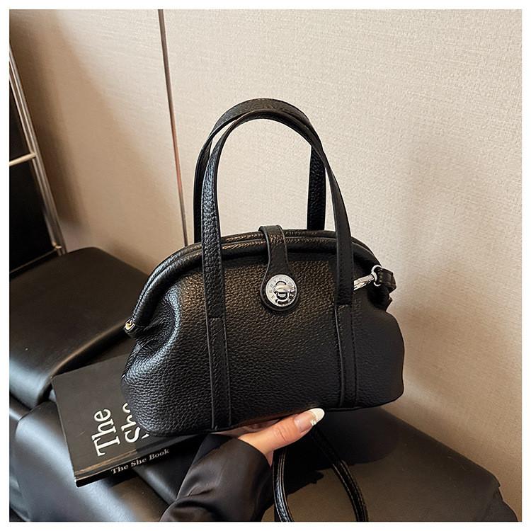 IELGY Summer All-Match One-Shoulder Messenger Fashion Portable Shell Bag