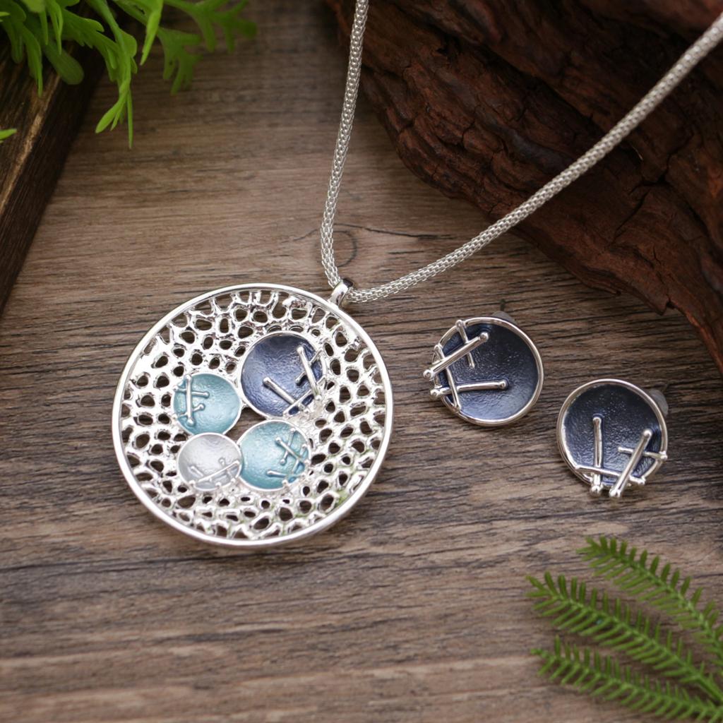 New Enamel Flower Stud Earrings Pendant Set, Fashionable and High-end Women's Versatile Flower Necklace