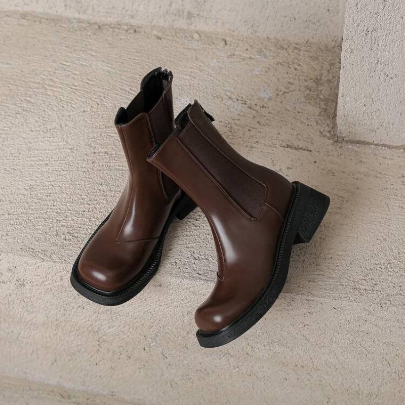 Autumn and Winter Women's Leather Martin Boots Women's Thick-soled Non-slip Large-size Women's Boots Rear Zipper Leather Boots Korean Version Med